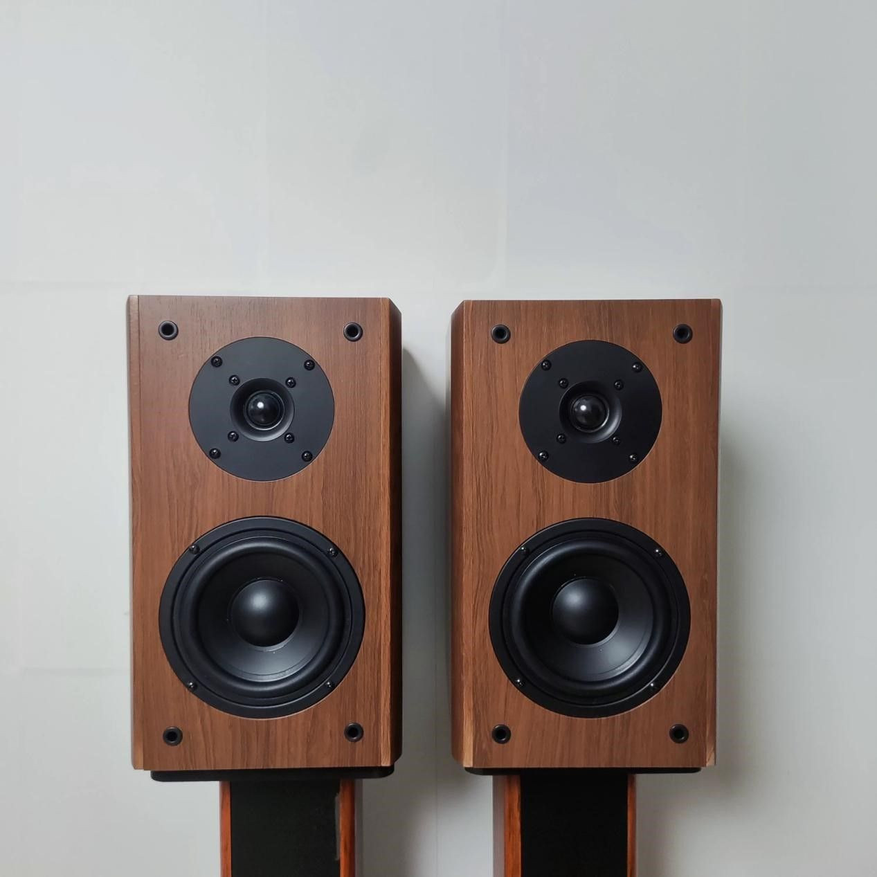 Frequency speaker wooden 5-inch speaker